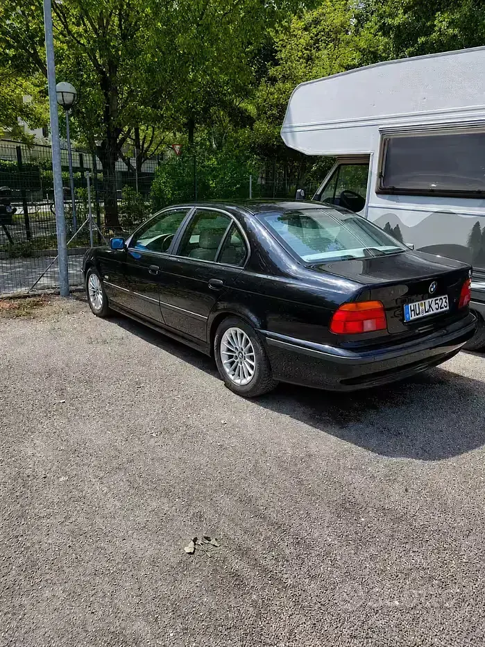 Usata BMW 523 170 CV (125 kW) 1997 Nero Berlina