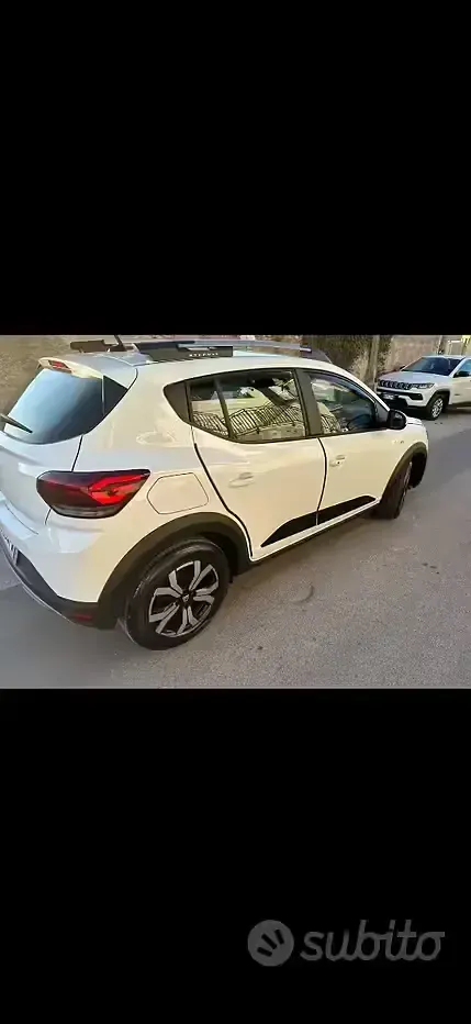 Usata Dacia Sandero 101 CV (74 kW) 2022 Bianco Utilitaria
