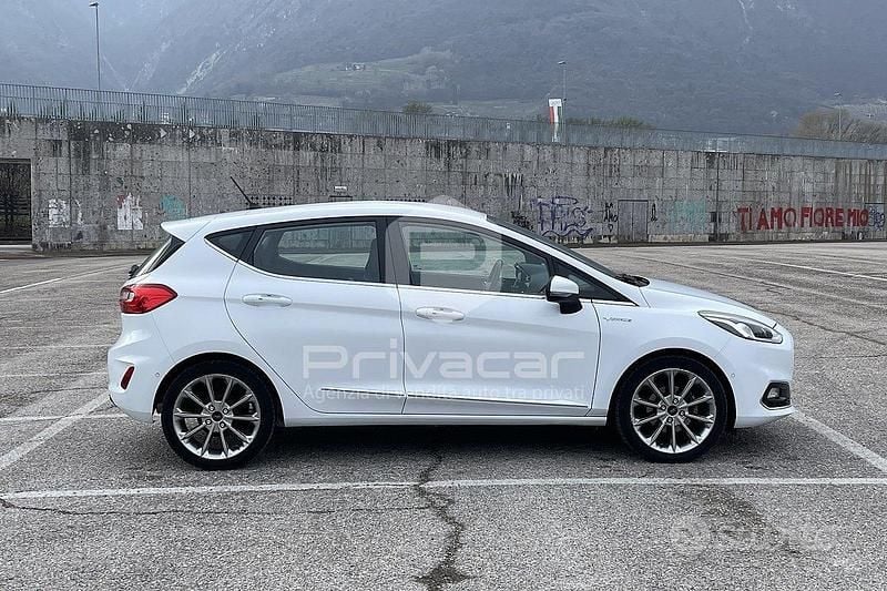 Usata Ford Fiesta Vignale 100 CV (73 kW) 2018 Bianco Utilitaria