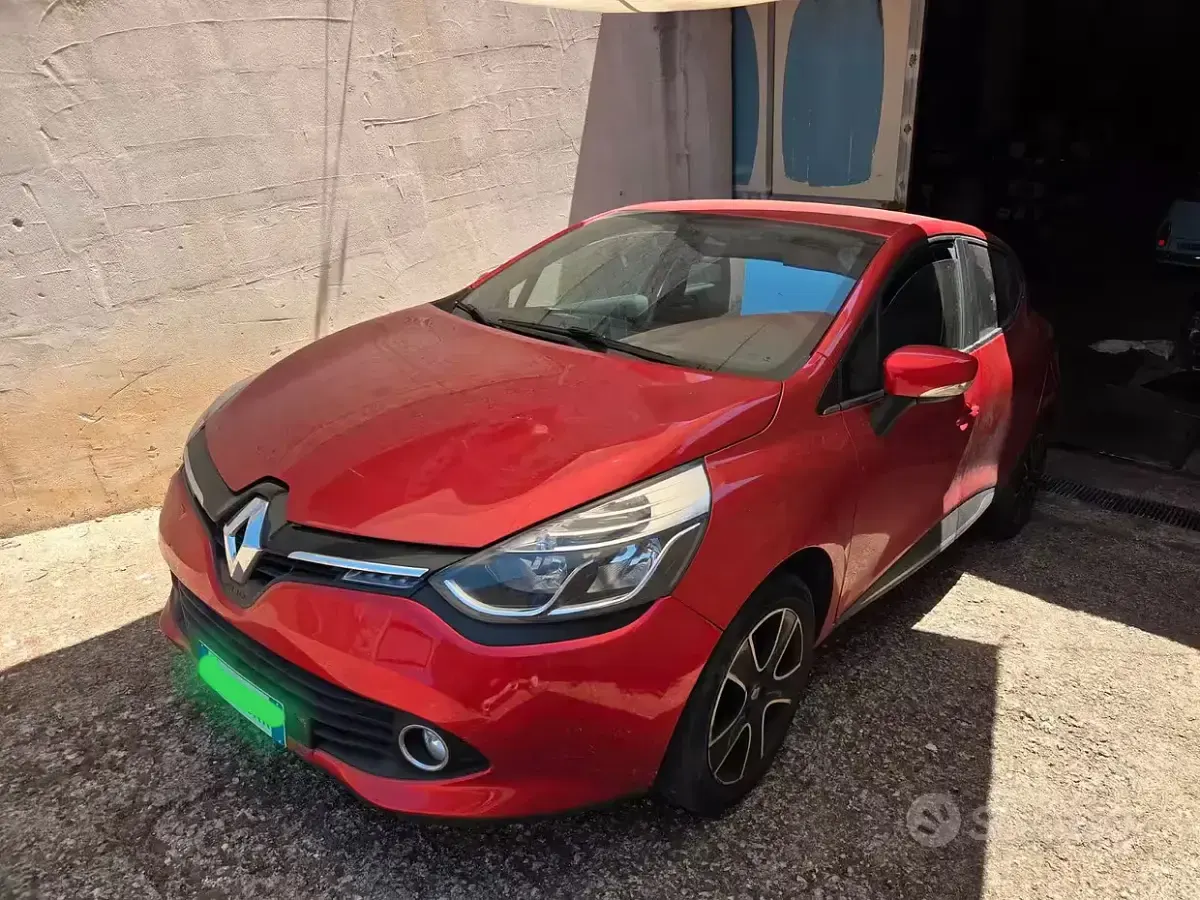 Usata Renault Clio 90 CV (66 kW) 2016 Rosso Utilitaria