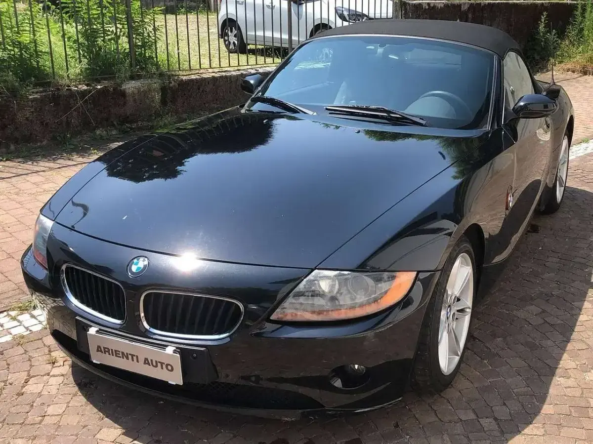 Usata BMW Z4 170 CV (125 kW) 2004 Nero metallizzato Cabrio