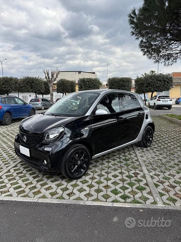 Usata Smart ForFour Passion 2016 Utilitaria