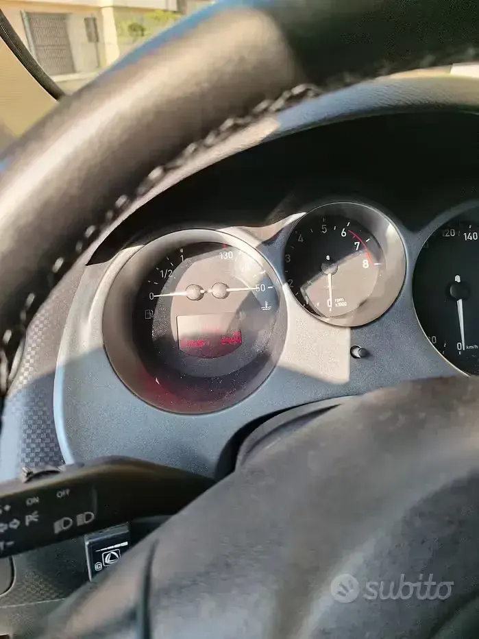 Usata Seat Altea 102 CV (75 kW) 2007 Nero Utilitaria