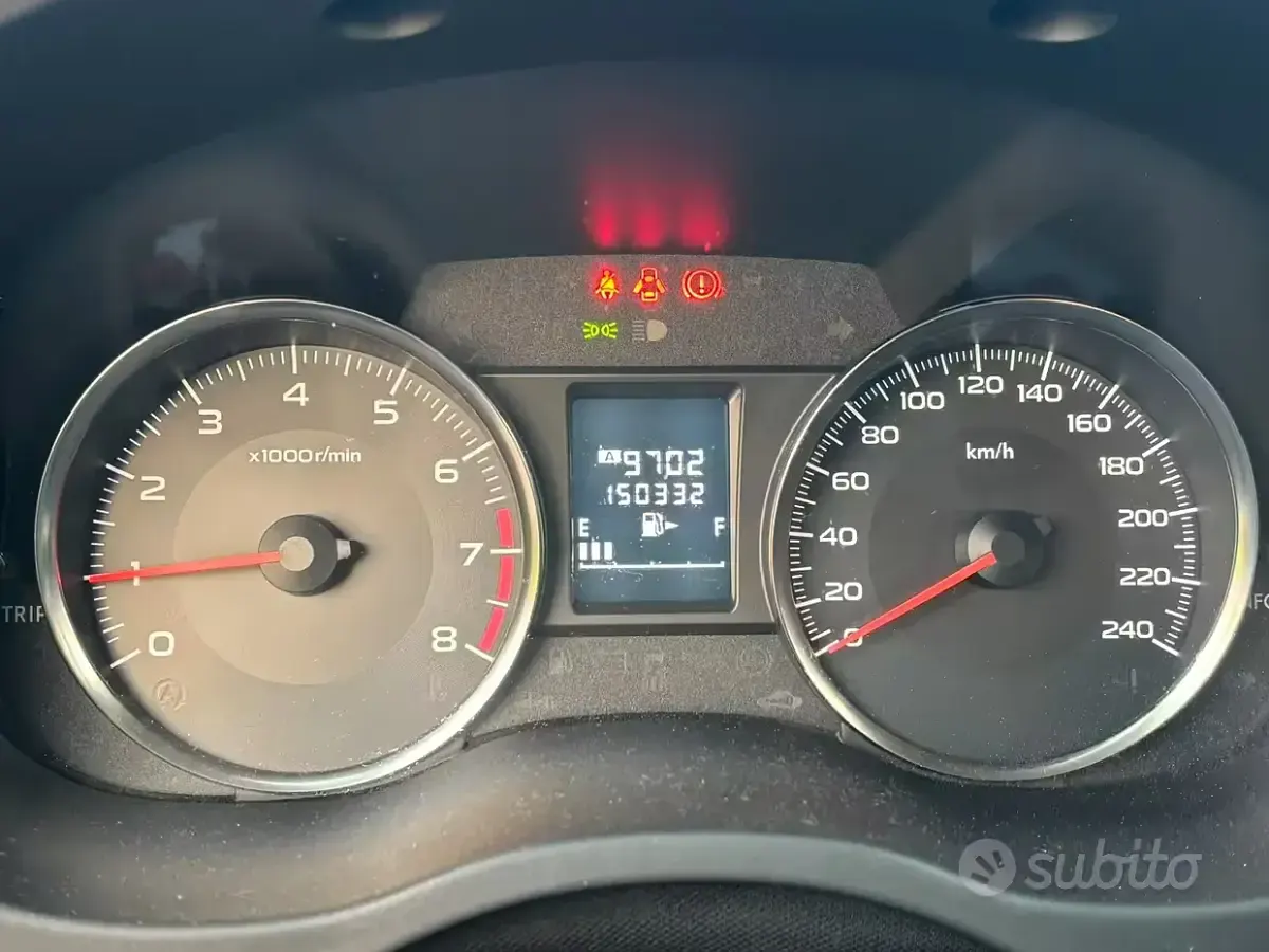 Usata Subaru XV Trend 114 CV (83 kW) 2012 Grigio SUV