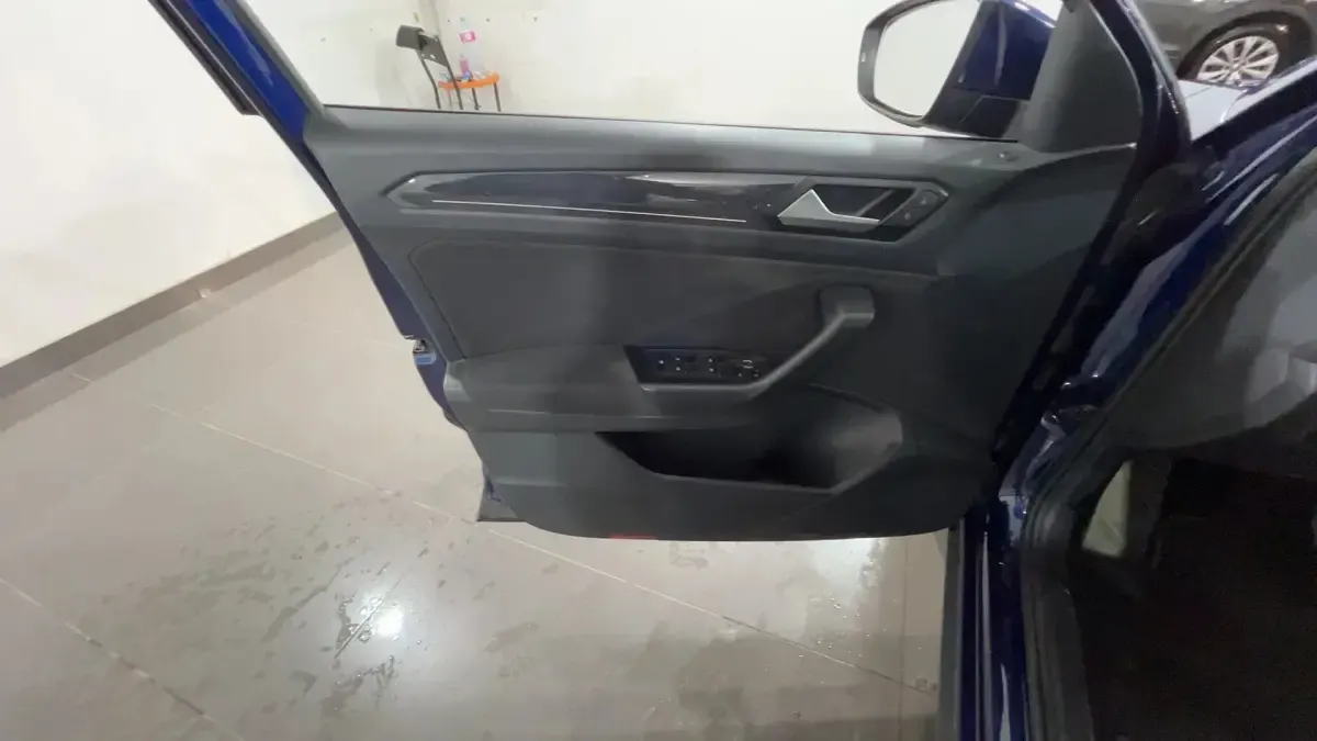 Usata VW T-Roc Advance 150 CV (110 kW) 2020 Blu met. SUV