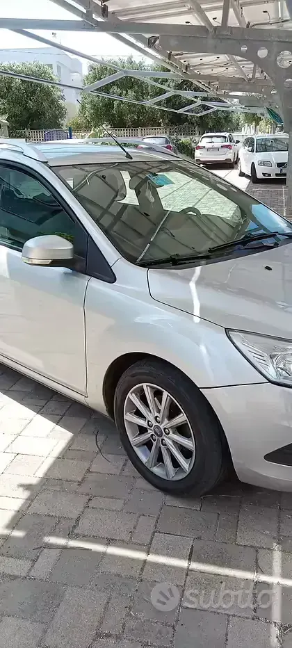 Usata Ford Focus SE 109 CV (80 kW) 2008 Grigio Station wagon