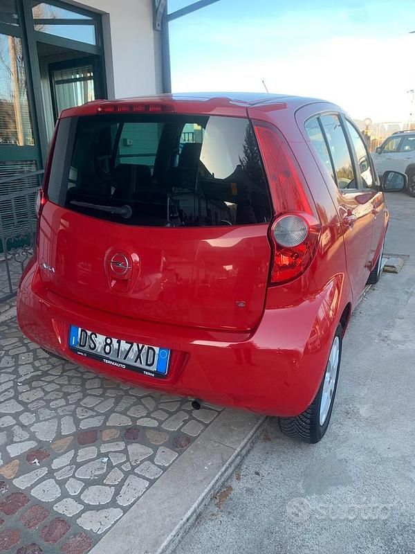 Usata Opel Agila 86 CV (63 kW) 2008 Rosso Utilitaria