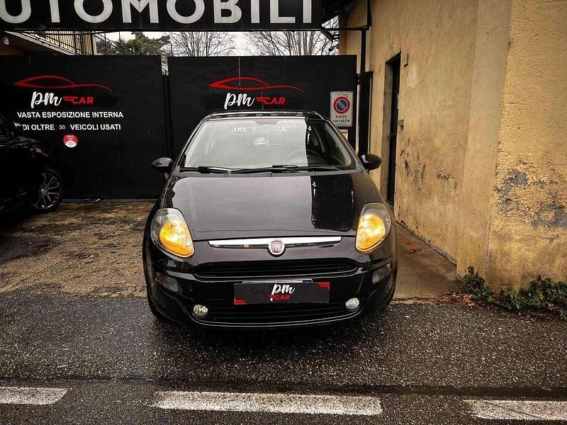 Usata Fiat Punto Easy 69 CV (50 kW) 2012 Nero Utilitaria