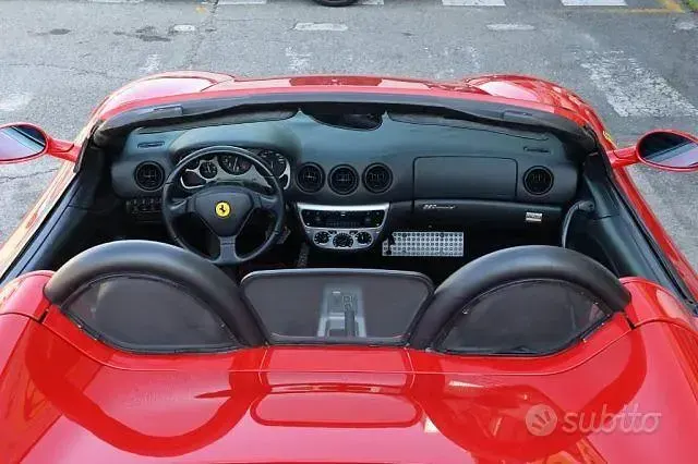 Usata Ferrari 360 400 CV (294 kW) 2002 Rosso Cabrio