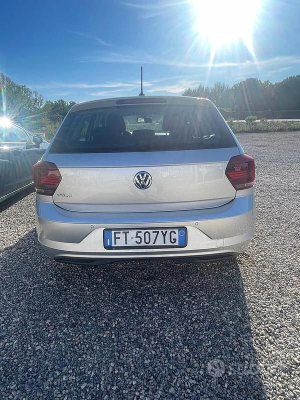 Usata VW Polo Comfortline 95 CV (69 kW) 2019 Grigio Berlina