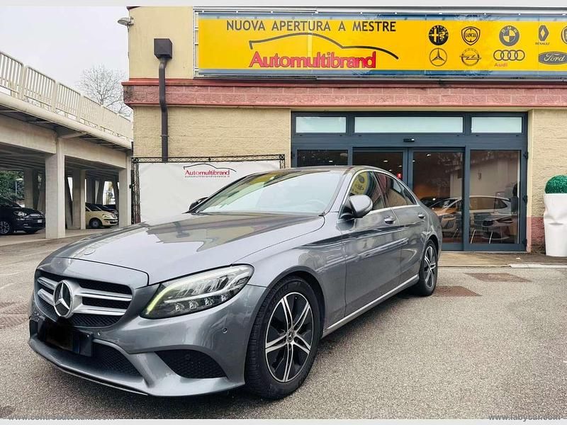 Usata Mercedes C180 Premium 194 CV (142 kW) 2020 Grigio Berlina