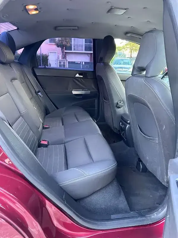 Usata Volvo S40 Kinetic 125 CV (91 kW) 2005 Rosso Berlina