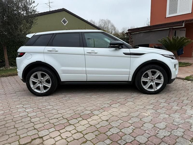 Usata Land Rover Range Rover evoque Dynamic 150 CV (110 kW) 2011 Bianco SUV