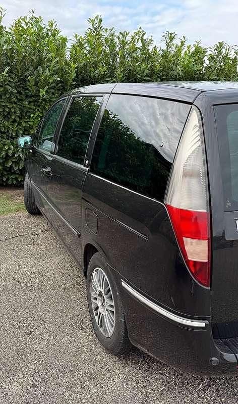 Usata Lancia Phedra 170 CV (125 kW) 2009 Blu/azzurro Monovolume