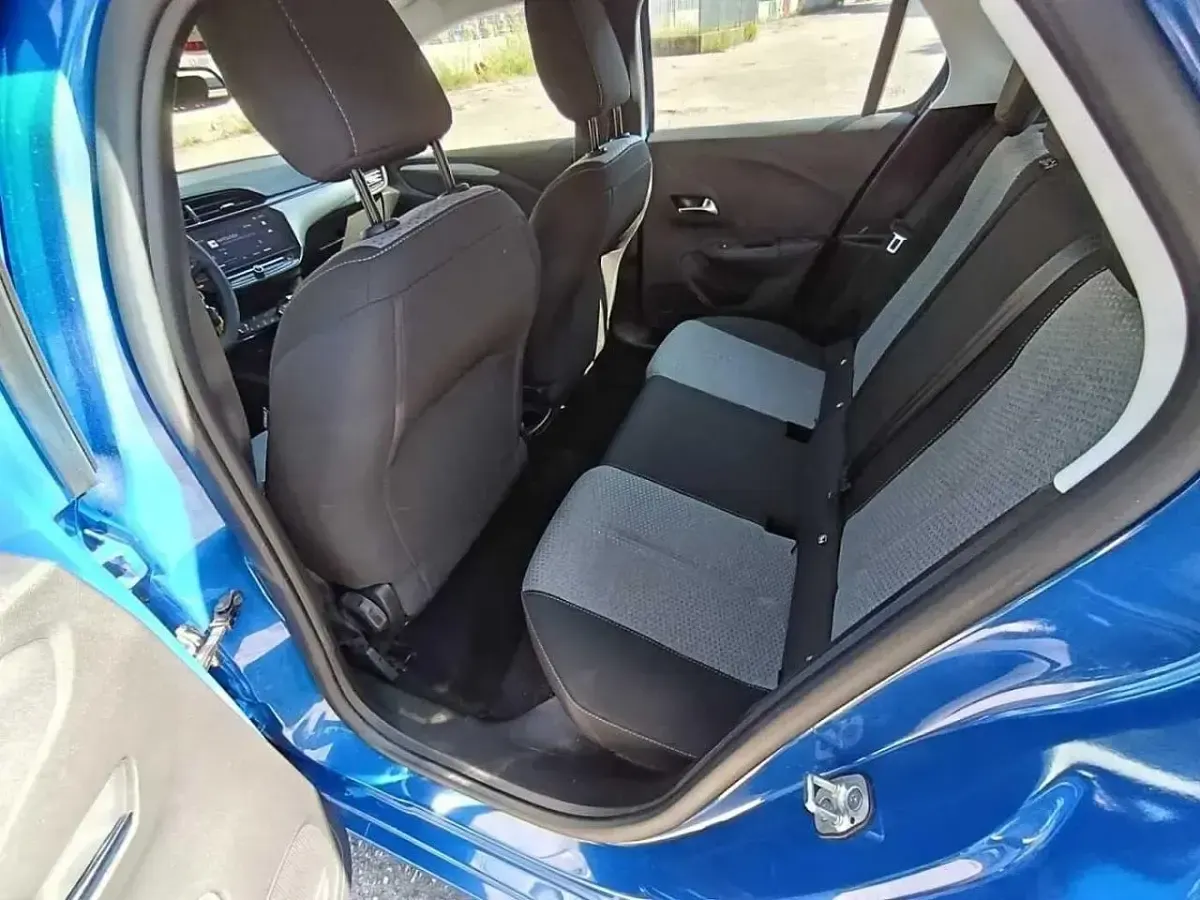 Usata Opel Corsa 75 CV (55 kW) 2024 Blu/azzurro Utilitaria