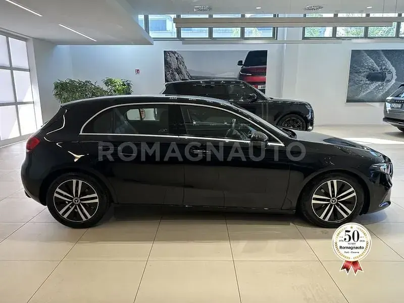 Usata Mercedes A180 116 CV (85 kW) 2021 Nero Utilitaria