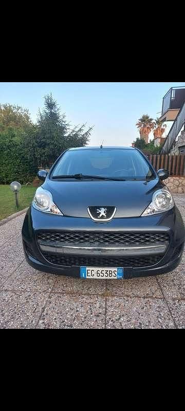 Usata Peugeot 107 Access 68 CV (50 kW) 2011 Utilitaria