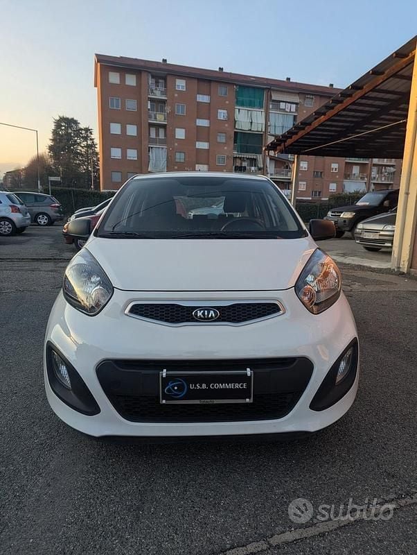 Usata Kia Picanto 69 CV (50 kW) 2012 Bianco Utilitaria