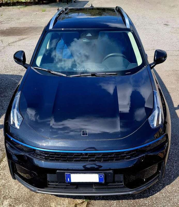 Nero Usata 2022 Lynk & Co 01 SUV | 23.400 € (Ottimo prezzo) - Immagine 1/4
