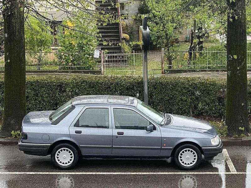Usata 1991 Ford Sierra Ghia Tre volumi | 7500 € - Immagine 1/1