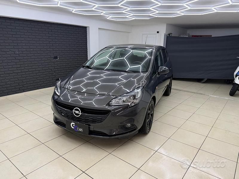 Usata Opel Corsa Cosmo 90 CV (66 kW) 2016 Grigio Utilitaria