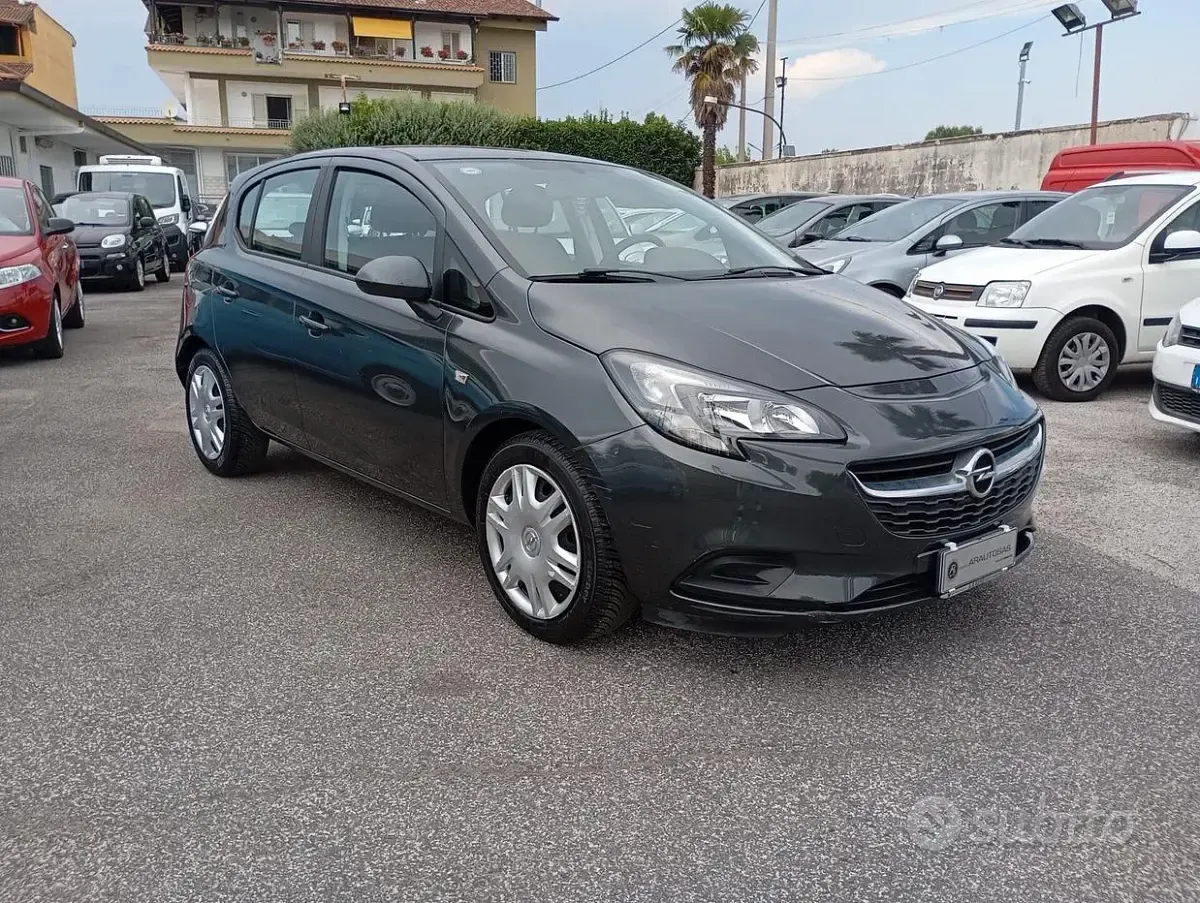 Usata Opel Corsa 90 CV (66 kW) 2018 Grigio Utilitaria