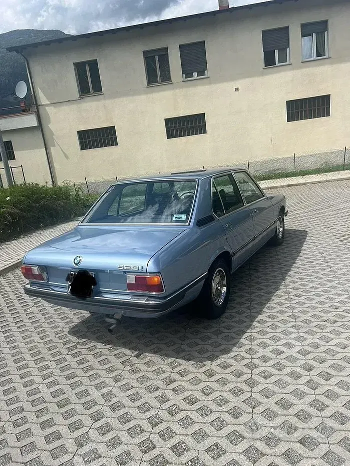 Usata BMW 520 204 CV (150 kW) 1970 Bluazzurro Berlina