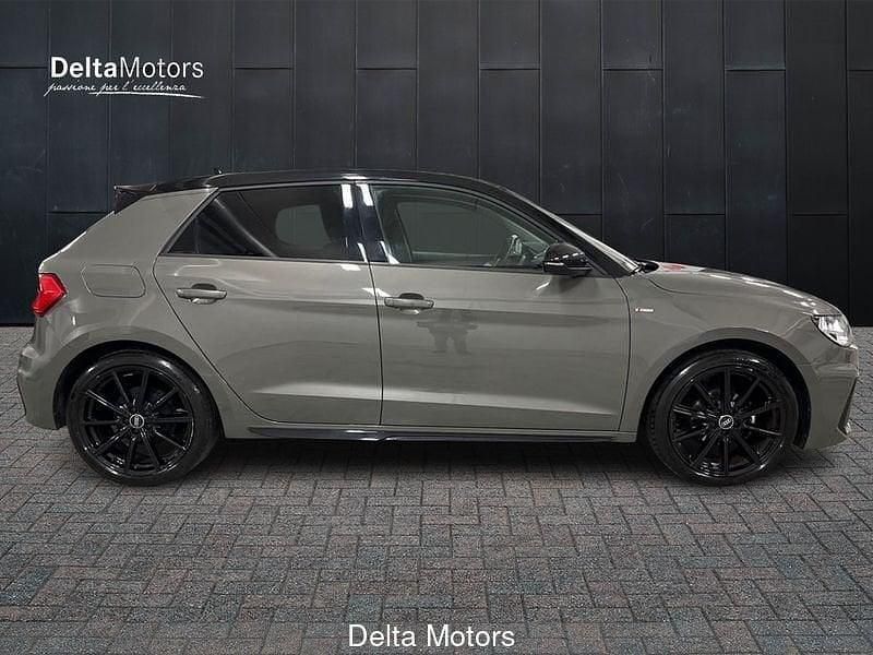 Usata Audi A1 Sportback Ambiente 95 CV (69 kW) 2022 Grigio metallizzato Utilitaria