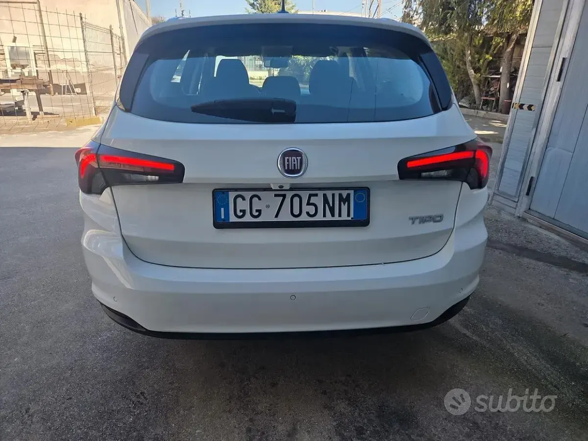 Usata Fiat Tipo Life 131 CV (96 kW) 2021 Bianco Station wagon