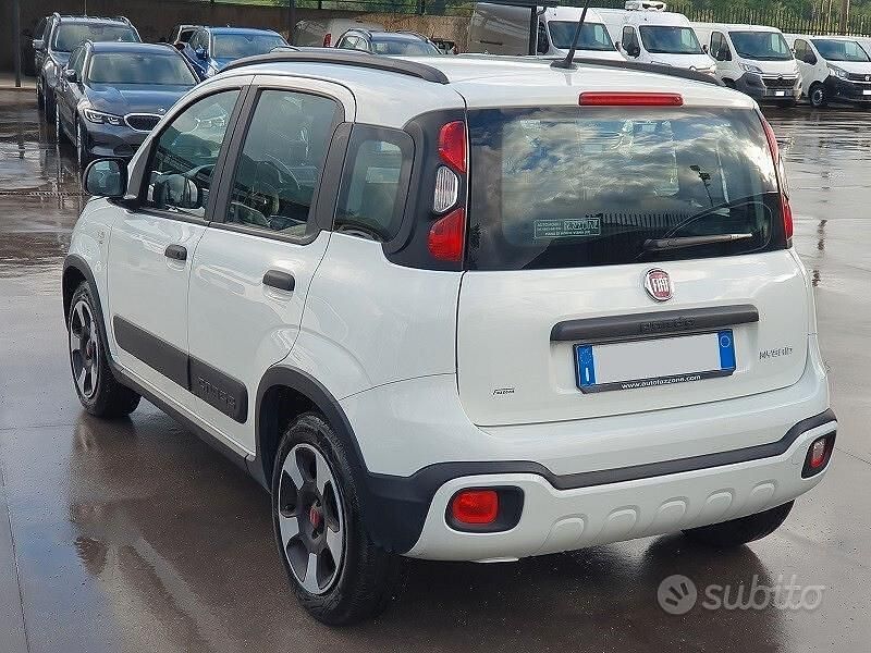 Usata Fiat Panda Cross Cross 70 CV (51 kW) 2020 Bianco Utilitaria