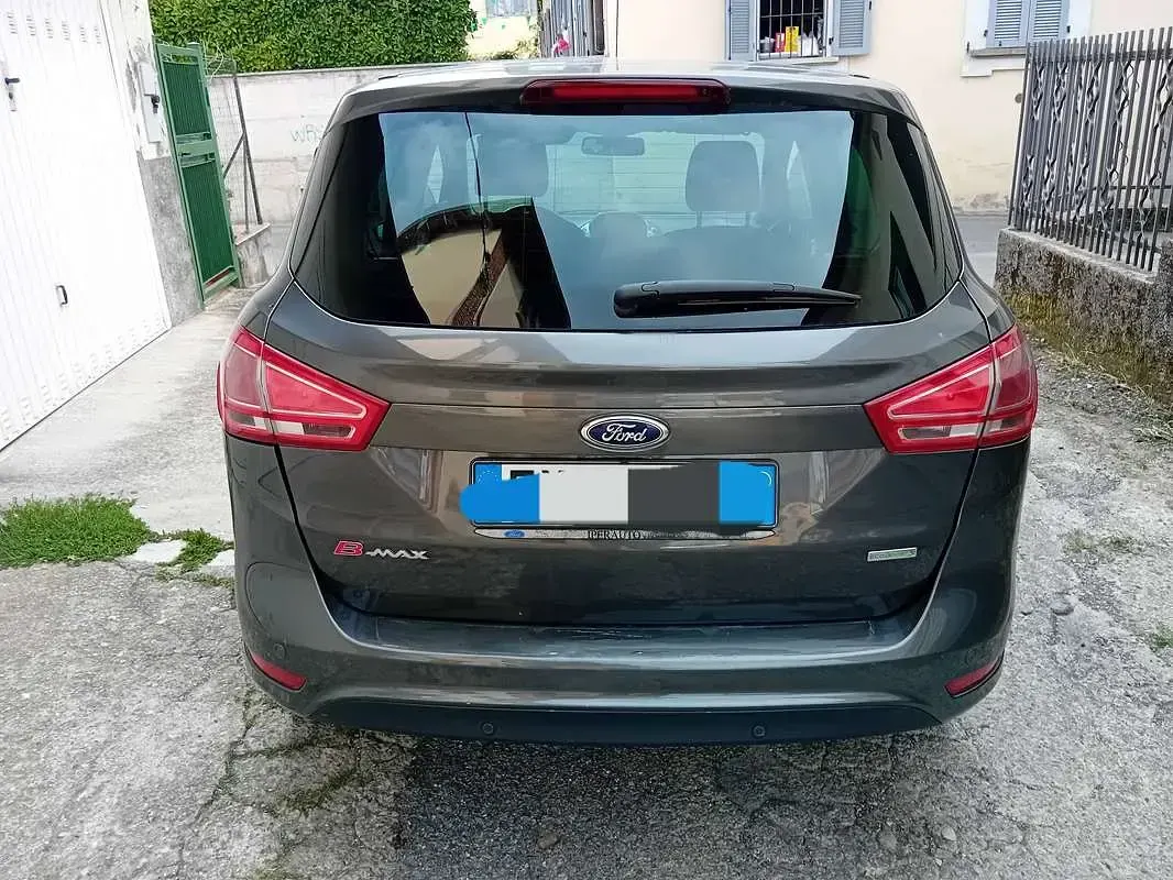 Usata Ford B-MAX 101 CV (74 kW) 2016 Grigio Monovolume