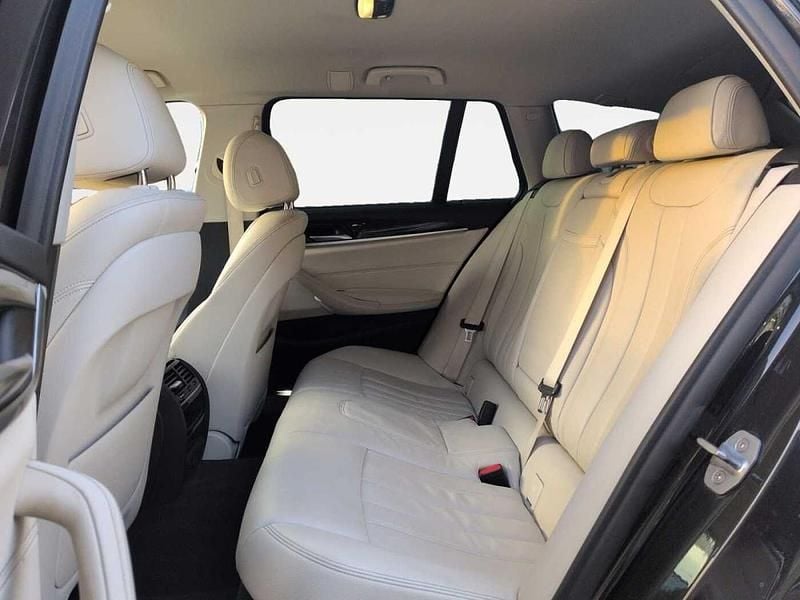 Usata BMW 520 Luxury Line 190 CV (139 kW) 2019 Nero Station wagon