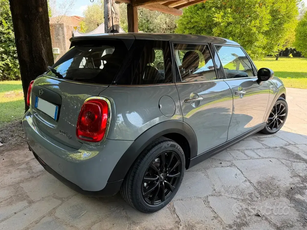 Usata Mini One D 95 CV (69 kW) 2017 Grigio Utilitaria