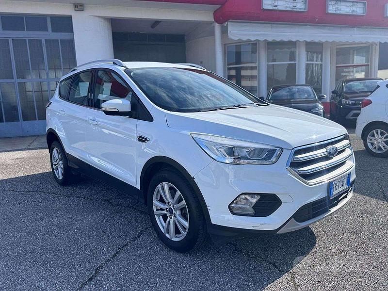 Usata Ford Kuga Business Edition 120 CV (88 kW) 2018 Bianco SUV
