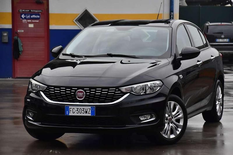 Usata Fiat Tipo Opening Edition 95 CV (69 kW) 2017 Nero Berlina