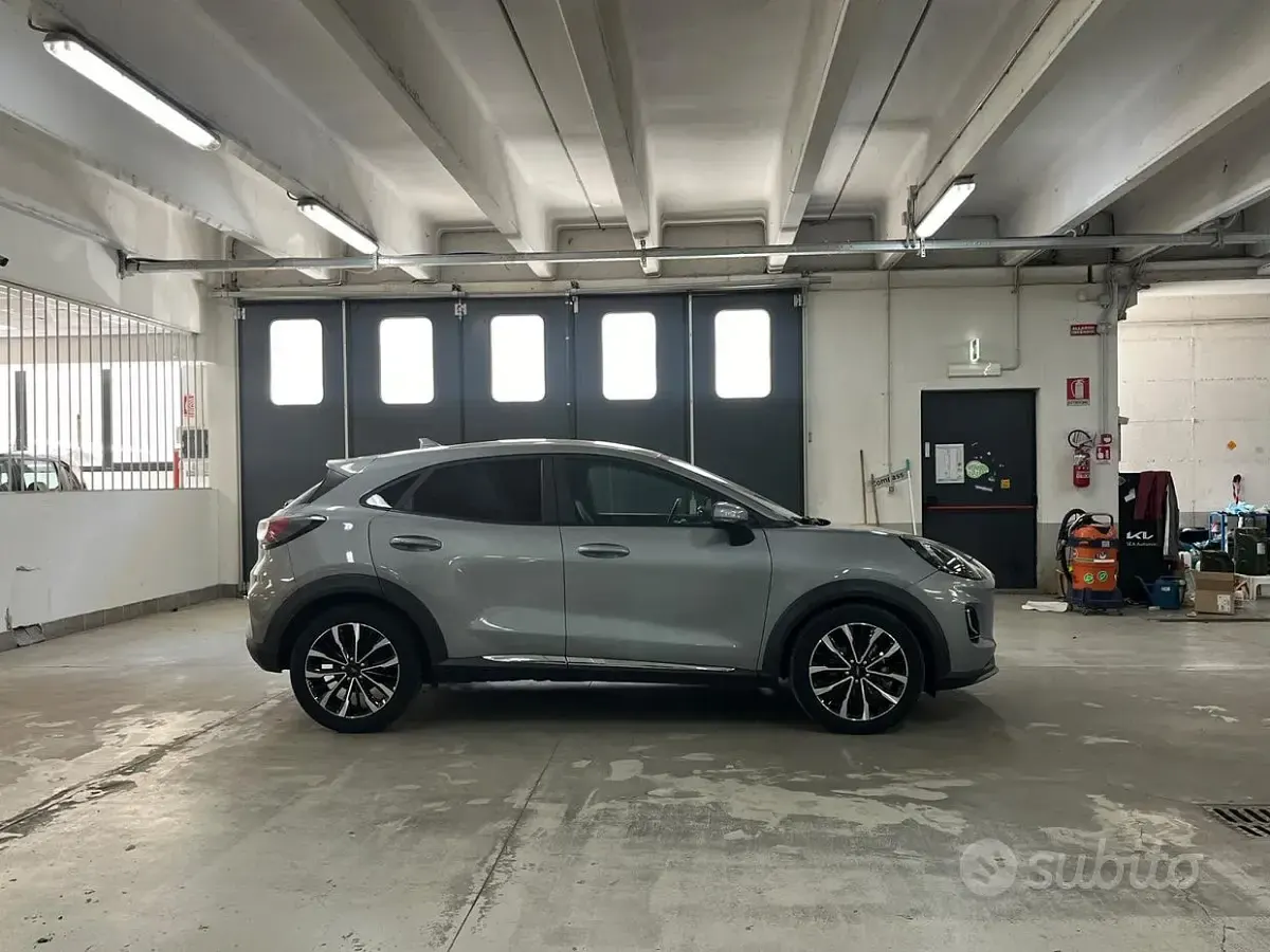 Usata Ford Puma Titanium S 125 CV (91 kW) 2023 Grigio SUV