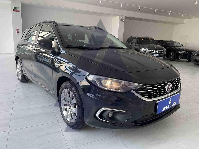 Usata Fiat Tipo Business 95 CV (69 kW) 2022 Nero Station wagon