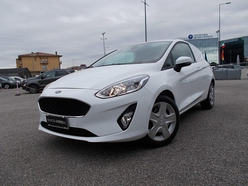 Usata Ford Fiesta Trend 86 CV (63 kW) 2021 Bianco / pastello Utilitaria