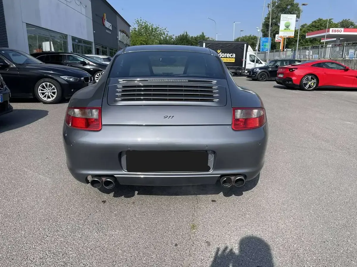 Usata Porsche 997 355 CV (261 kW) 2005 Argento Coupé