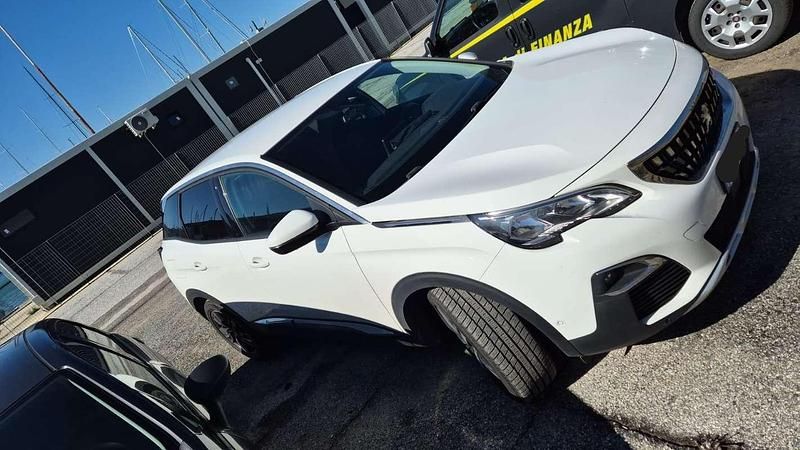 Usata Peugeot 3008 Allure 120 CV (88 kW) 2017 Bianco SUV