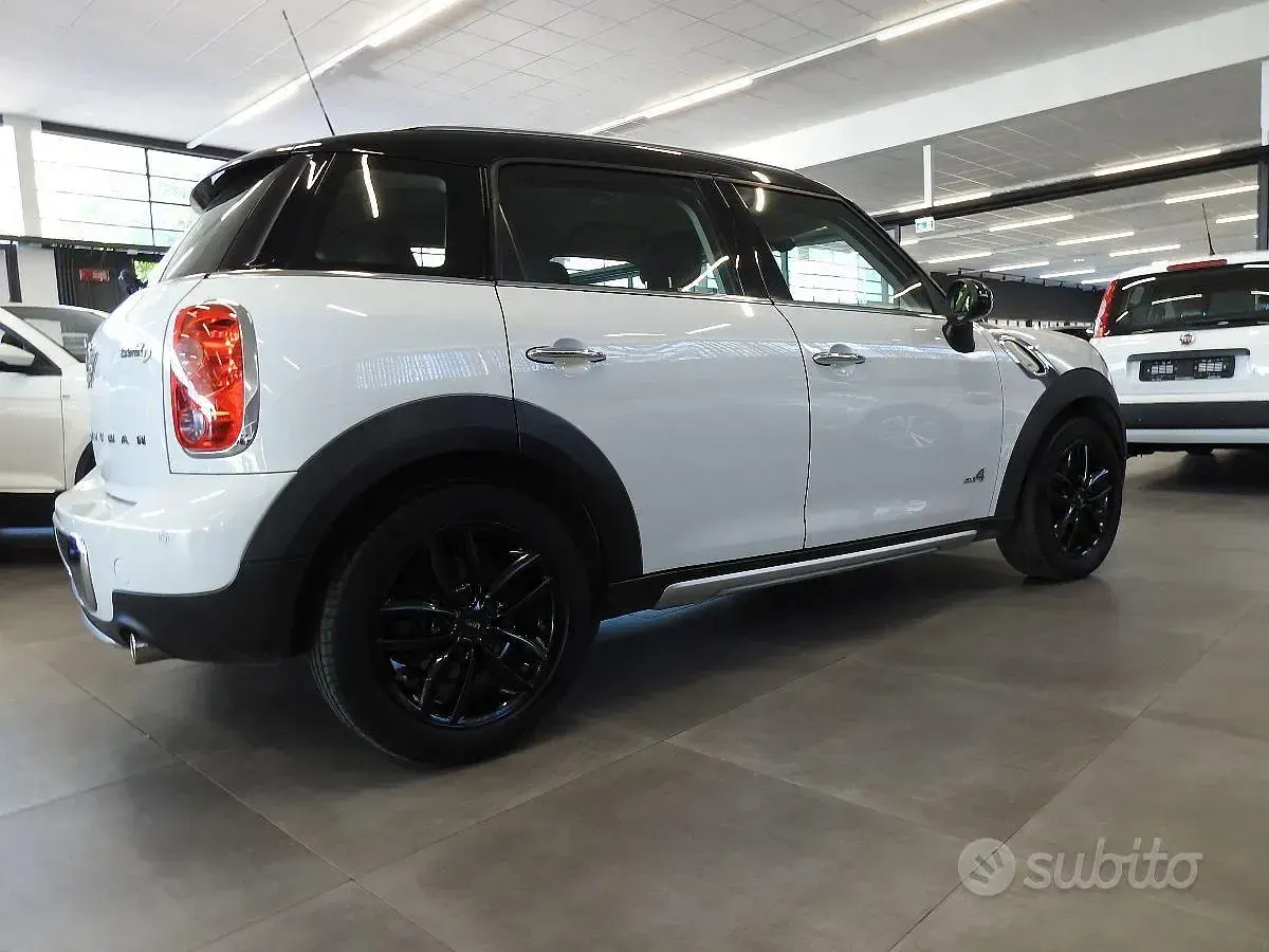 Usata Mini Cooper D Countryman 110 CV (80 kW) 2016 Bianco SUV
