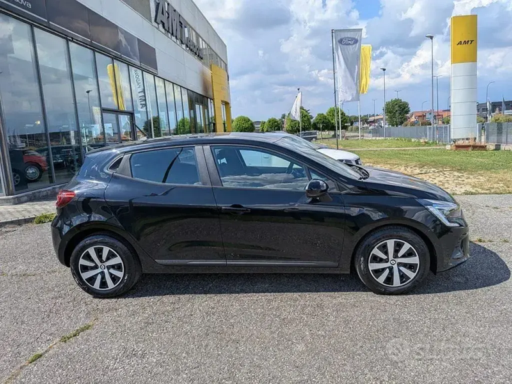 Usata Renault Clio V Zen 65 CV (47 kW) 2023 Nero Berlina