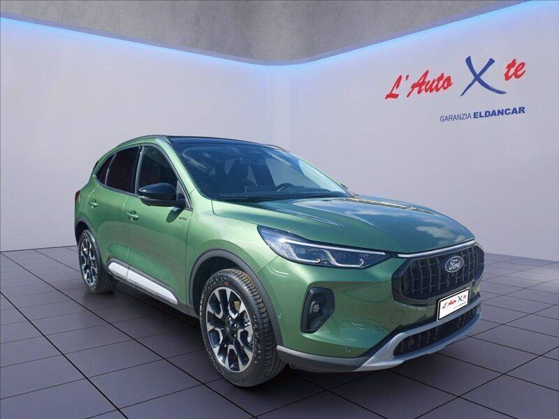 Verde metallizzato Nuova 2025 Ford Kuga Active X SUV | 35.700 € (Buon prezzo) - Immagine 1/4