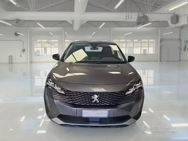 Usata Peugeot 3008 Active 131 CV (96 kW) 2022 Grigio SUV