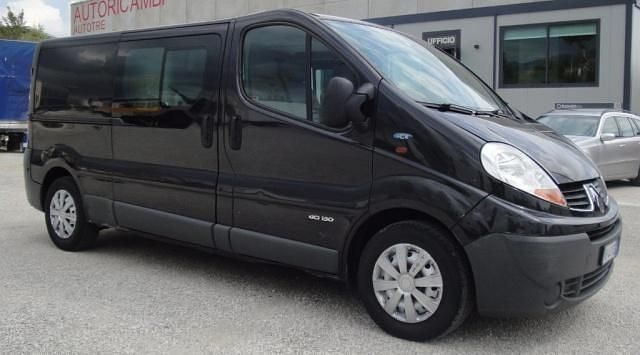 Usata Renault Trafic 150 CV (110 kW) 2008 Nero metallizzato Monovolume