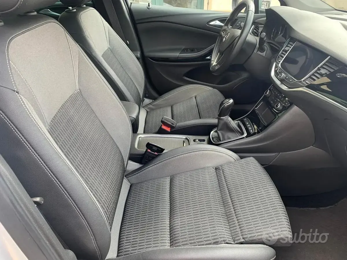 Occasion Opel Astra Elegance 122 ch (89 kW) 2020 Gris Berline
