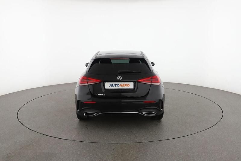 Usata Mercedes A180 Premium 115 CV (84 kW) 2020 Nero