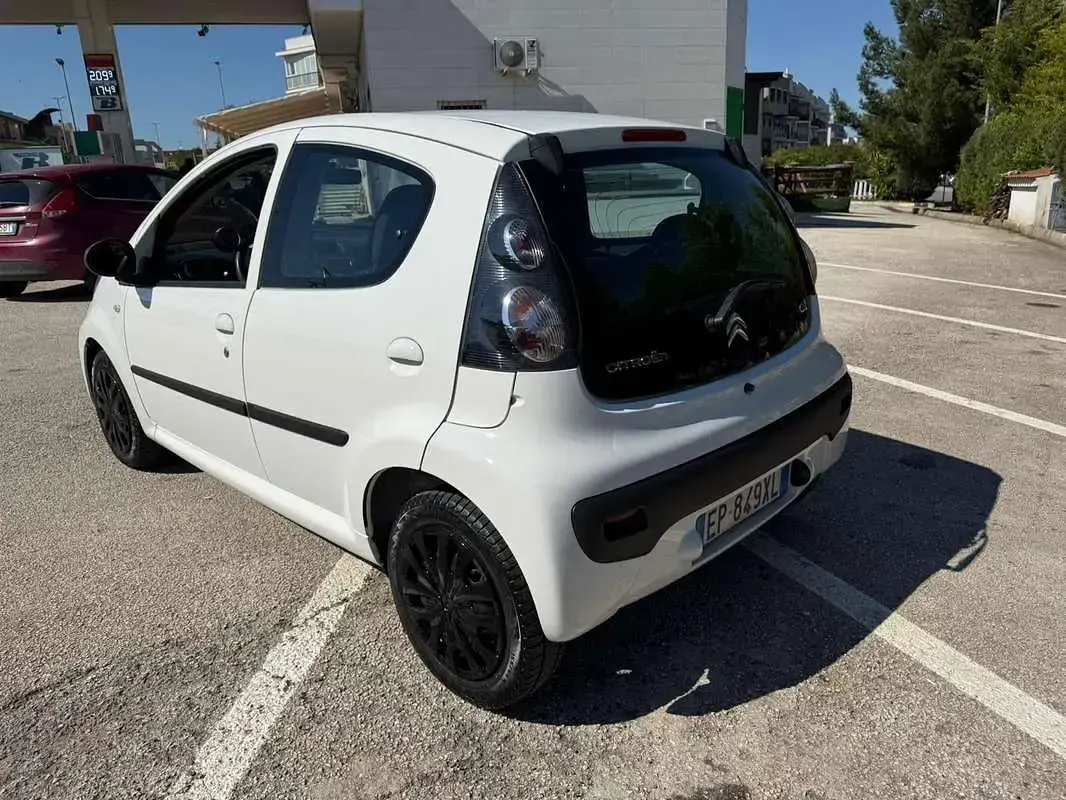 Usata Citroën C1 Exclusive 68 CV (50 kW) 2013 Bianco Utilitaria