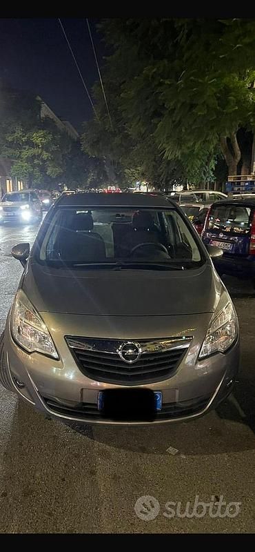 Usata Opel Meriva 95 CV (69 kW) 2012 Monovolume