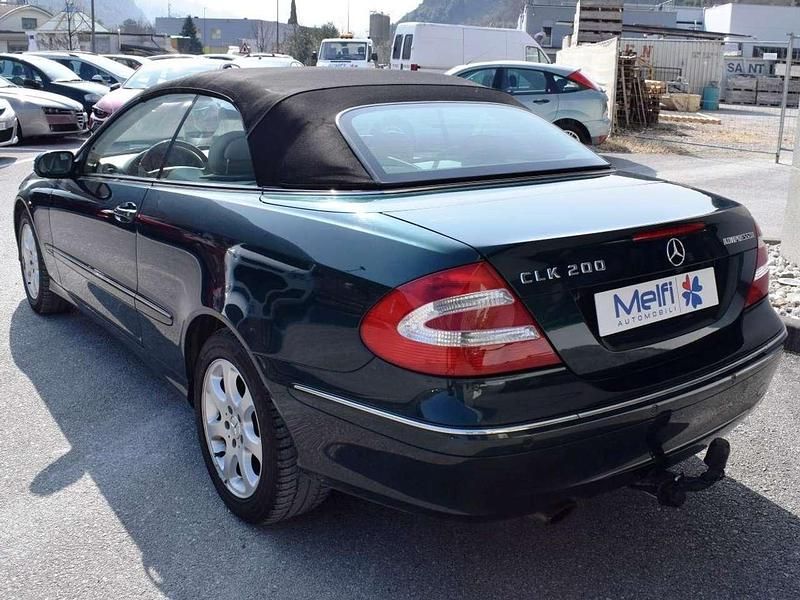 Usata Mercedes CLK200 Elegance 163 CV (119 kW) 2025 Verde Cabrio